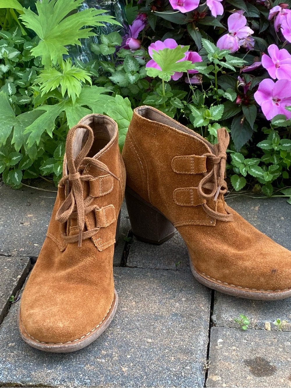 Clarks Artisan Suede Lace-Up Booties – Size 8, Summer Sale